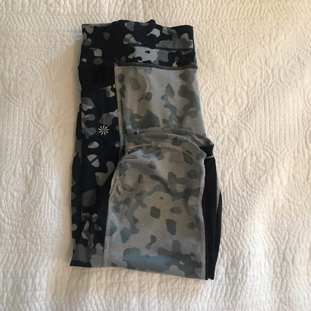 Athleta Capri Cropped Leggings